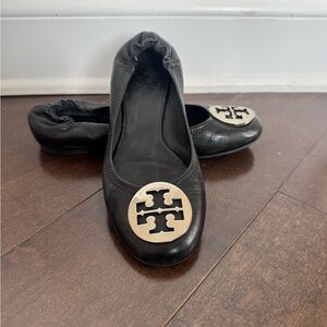 Tory Burch Black Leather Flats with Logo Emblem